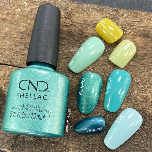 SMALTO CND VINYLUX Clash Out
